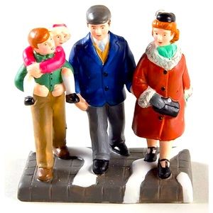 🎄Department 56 - Christmas in the City Accessory - A Family Holiday Tradition